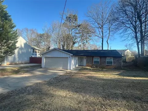 4626 Midridge Dr, Norcross, GA 30093