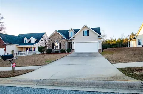 828 Trade Wind Rd, Macon, GA 31206