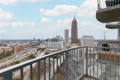 400 W Peachtree St NW #2303, Atlanta, GA 30308