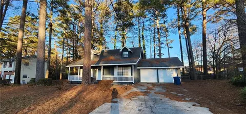 6886 Cedar Dr, Riverdale, GA 30296