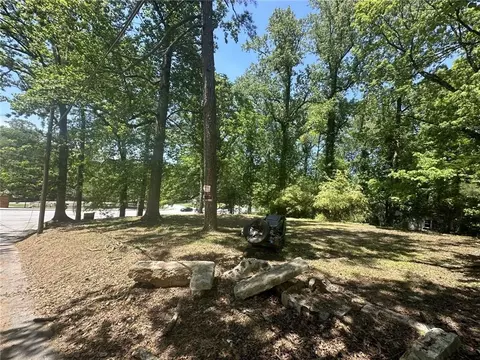4061 Clairmont Rd, Chamblee, GA 30341 photo 2
