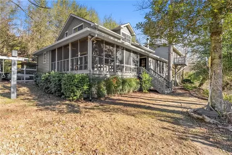 71 Timpson Cove Rd, Clayton, GA 30525