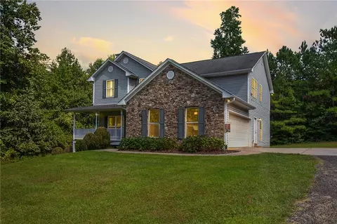 Exterior - 900 Cass Pine Log Rd, Rydal, GA 30171 photo 5 of 10