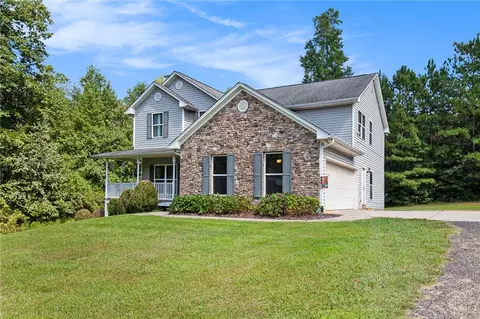Exterior - 900 Cass Pine Log Rd, Rydal, GA 30171 photo 4 of 10
