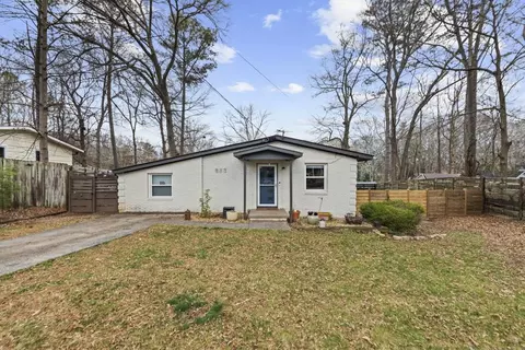 883 Verona Dr, Clarkston, GA 30021