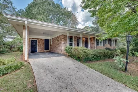 3839 Redbud Ct SE, Smyrna, GA 30082