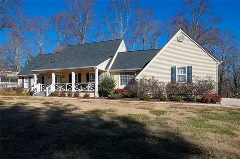 3709 Corinth Dr, Gainesville, GA 30506
