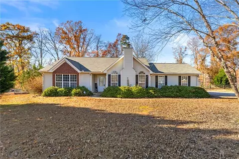 341 Harris Ave, Locust Grove, GA 30248
