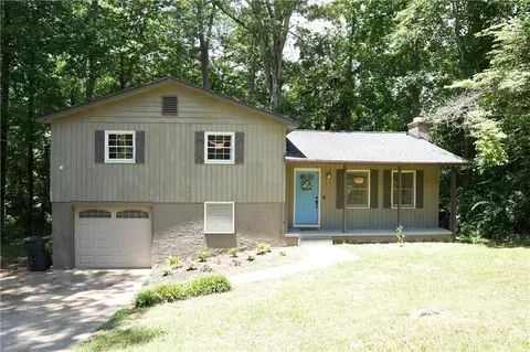 34 Timber Chase Dr, Dallas, GA 30157