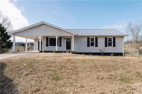 1715 Cash Rd SE, Calhoun, GA 30701