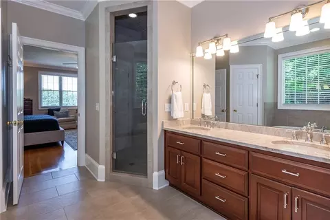 Bath - 263 E Boling Rd, Jasper, GA 30143 photo 3 of 7