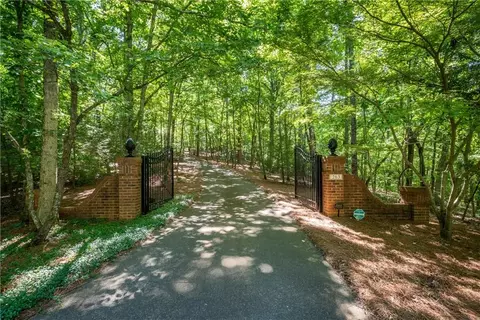 Exterior - 263 E Boling Rd, Jasper, GA 30143 photo 5 of 25