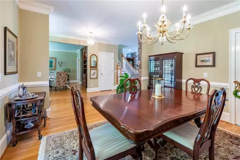 Dining - 263 E Boling Rd, Jasper, GA 30143 photo 2 of 4