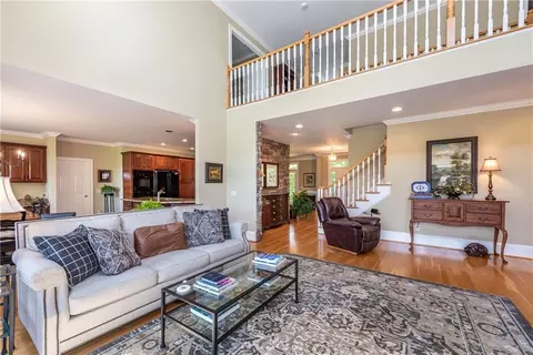 Living - 263 E Boling Rd, Jasper, GA 30143 photo 3 of 6