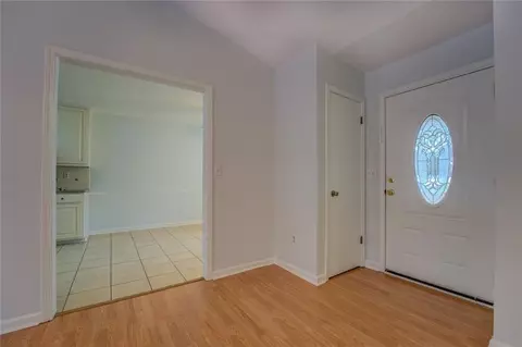 30 Oakbrook Ct, Covington, GA 30016 photo 3