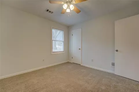 30 Oakbrook Ct, Covington, GA 30016 photo 22