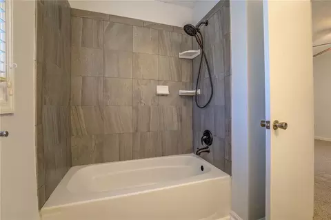 30 Oakbrook Ct, Covington, GA 30016 photo 18