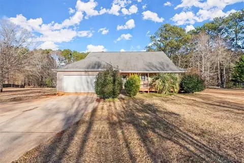 1489 New Hope Rd, Locust Grove, GA 30248
