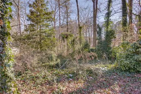 605 Spruce Dr, Pine Lake, GA 30072