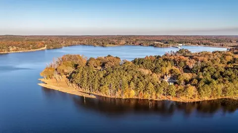 175 Evans Dr, Bogart, GA 30622