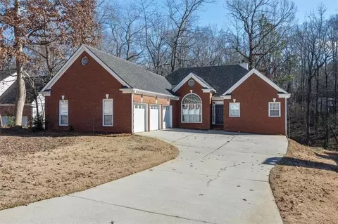 895 Dogwood Park Dr, Lawrenceville, GA 30046