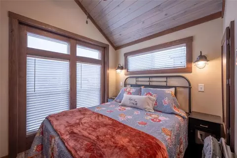 Bedroom - 167 Mountain Meadows Cir, Morganton, GA 30560 photo 1 of 6