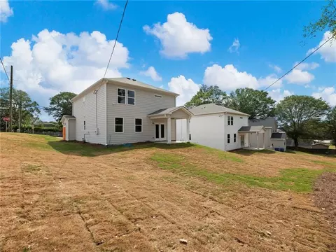 Exterior - 85 Williamson St, Winder, GA 30680 photo 6 of 13