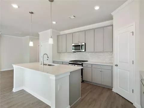Kitchen - 85 Williamson St, Winder, GA 30680 photo 4 of 7