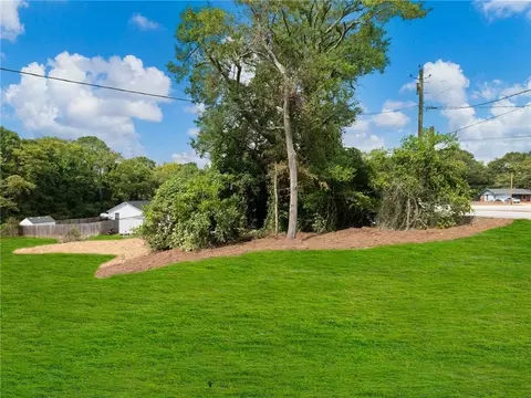 Exterior - 85 Williamson St, Winder, GA 30680 photo 10 of 13