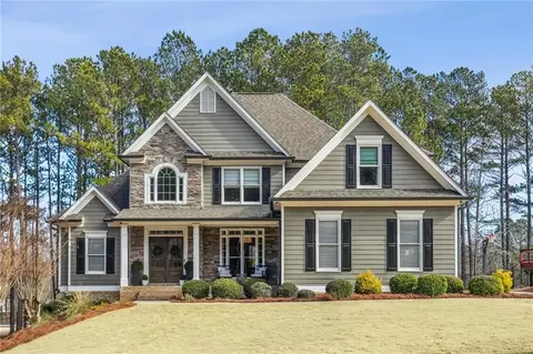 133 Creek Bank Dr, Acworth, GA 30101