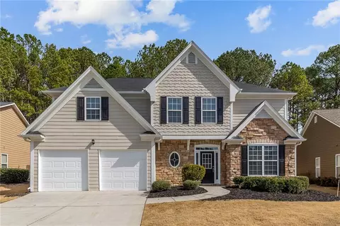3024 Cooper Woods Ln, Loganville, GA 30052