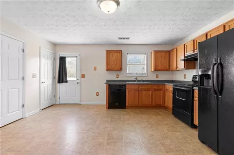 1420 Hill St, Comer, GA 30629 photo 7