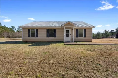 1420 Hill St, Comer, GA 30629