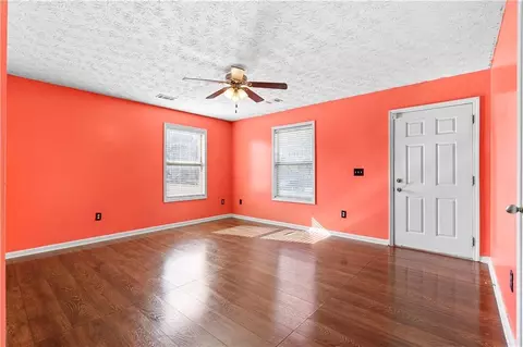 1420 Hill St, Comer, GA 30629 photo 4