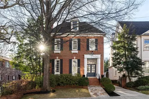 3674 Kingsboro Rd NE, Atlanta, GA 30319