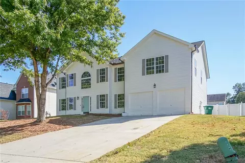 403 Grier Dr, Locust Grove, GA 30248