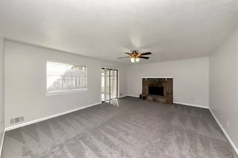 1450 Tudor Pl, Grayson, GA 30017 photo 4