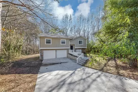 1450 Tudor Pl, Grayson, GA 30017 photo 2