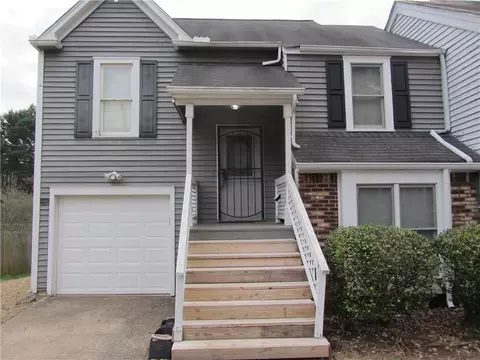 390 Lakeridge Ct, Riverdale, GA 30274