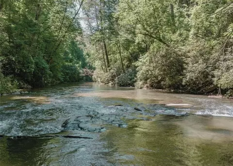 106 Dockside Dr, Clarkesville, GA 30523 photo 2