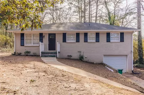 4083 Thetford Ct, Decatur, GA 30035