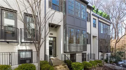 120 Ridgely Ct, Atlanta, GA 30342