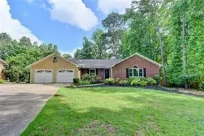 2842 Cardinal Lake Dr, Duluth, GA 30096