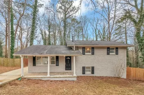 1963 Shannon Ridge Ct, Decatur, GA 30032
