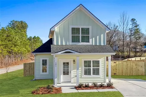 101 Hidden Hills Dr, Carrollton, GA 30117