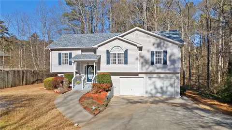 304 Stations Ave, Woodstock, GA 30189