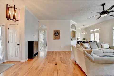 3070 Abbotts Pointe Dr, Duluth, GA 30097 photo 5