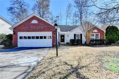 3070 Abbotts Pointe Dr, Duluth, GA 30097