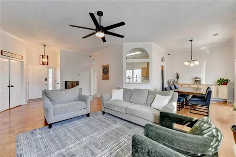 3070 Abbotts Pointe Dr, Duluth, GA 30097 photo 8