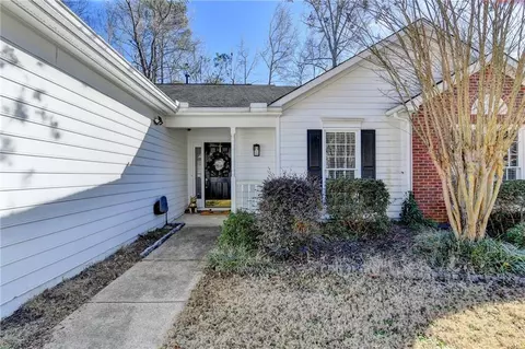 3070 Abbotts Pointe Dr, Duluth, GA 30097 photo 3